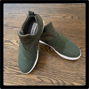 - Steve Madden Slip-On  Size 7.5